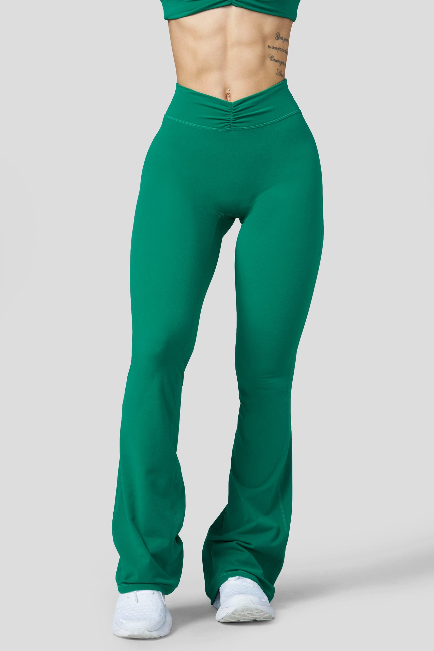 W2229 Buttersoft Scrunch Band Flare Leggings (reg) - Image 6