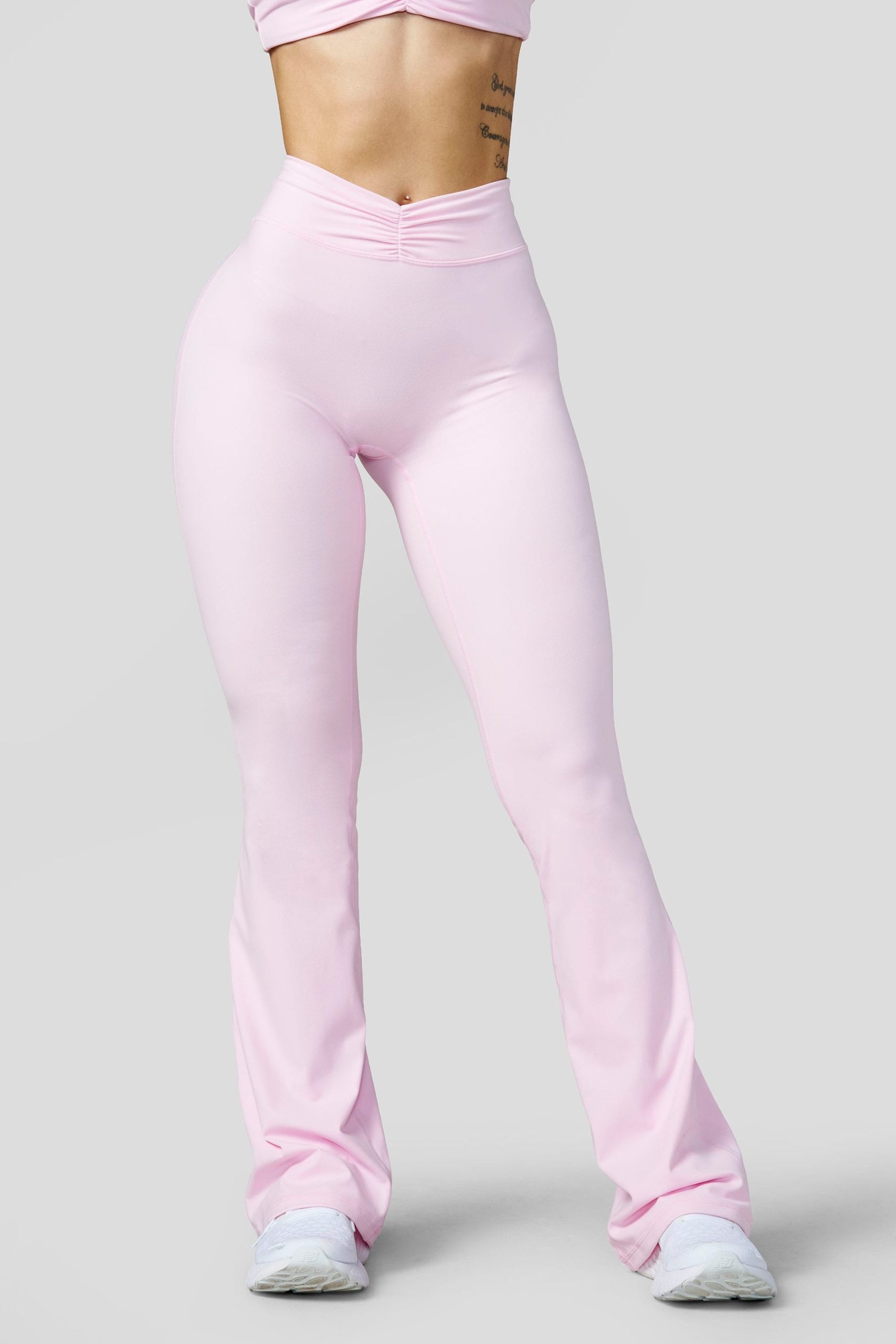 W2229 Buttersoft Scrunch Band Flare Leggings (reg) - Image 7