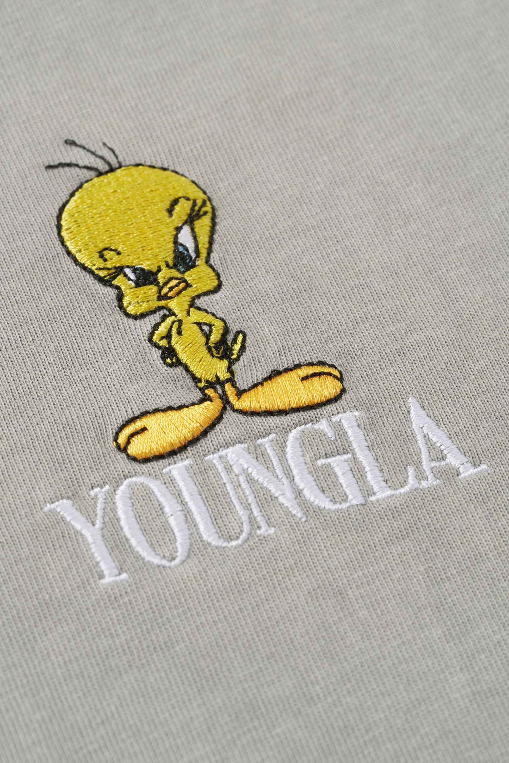 3107 - Looney Tunes Embroidered Cut-offs - Image 7