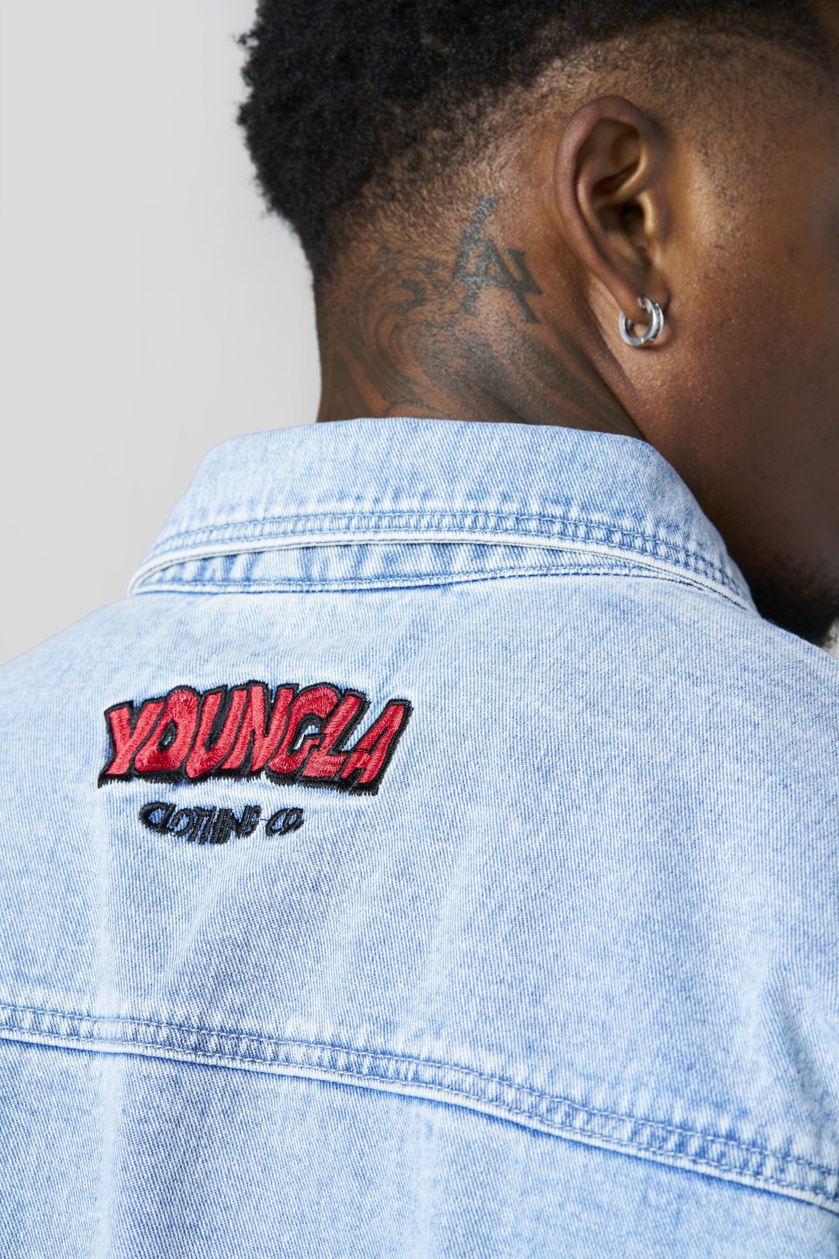 8112 - Looney Tunes Denim Shirt - Image 7